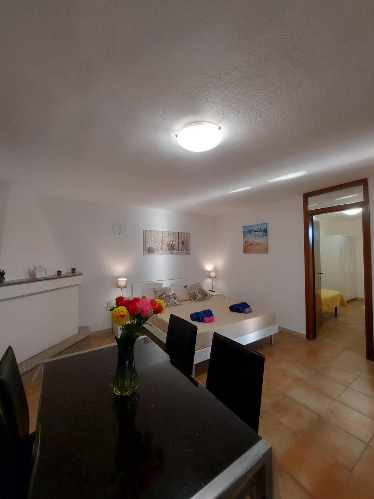 Villa Sa Domu Quartu SantʼElena Esterno foto